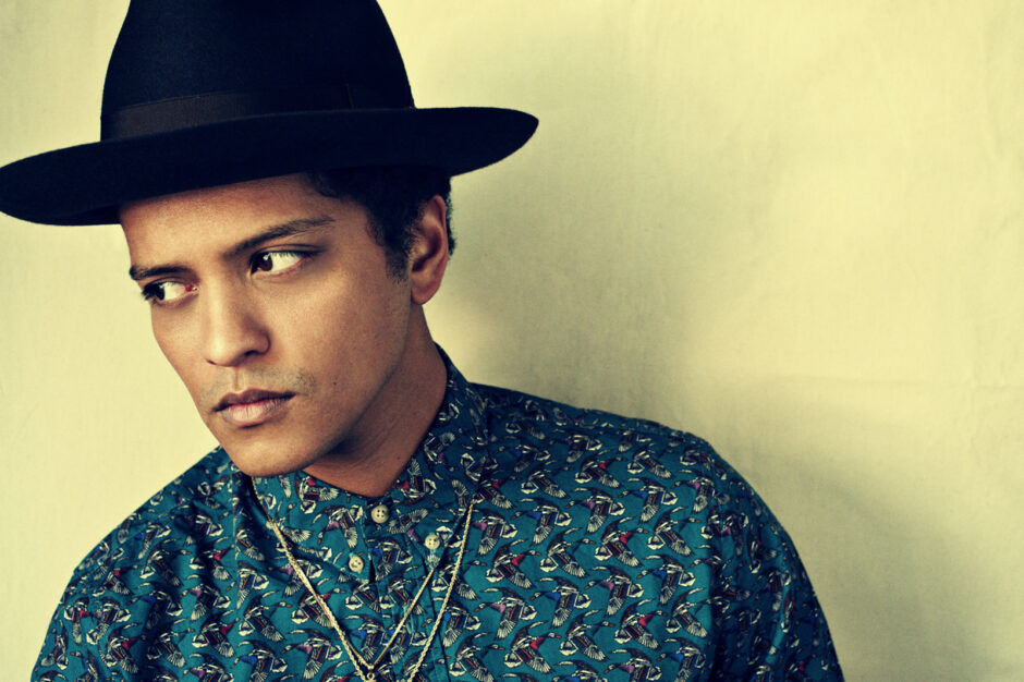 Bruno Mars To Embark On Moonshine Jungle Tour
