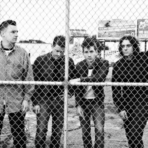 arctic_monkeys01_website_image_sgjv_standard