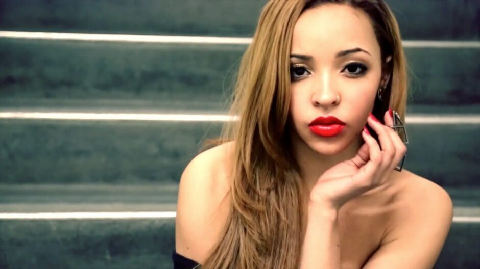Tinashe Hints at ‘Aquarius’ LP Release Date
