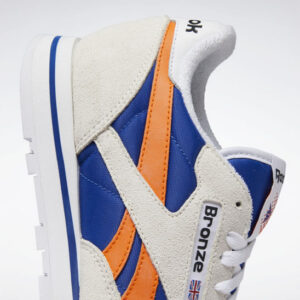 Bronze 56k x Reebok pict 2